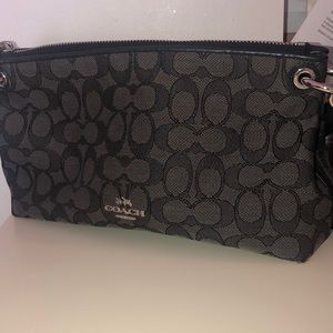 Coach! Signature and Smooth Leather! Bag.